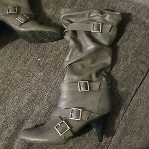 🤠Liz & Co. Veratile Taupe Heeled Boots W/Buckles Size 6.5